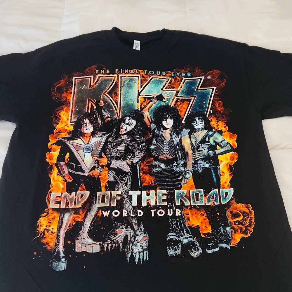 Kiss 2019 Tour T-shirt NWOT